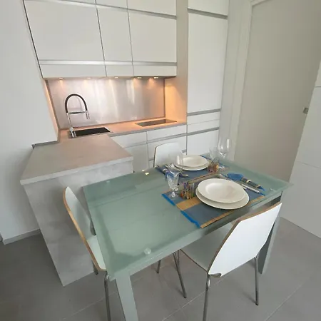 Luxminimal House شقة *